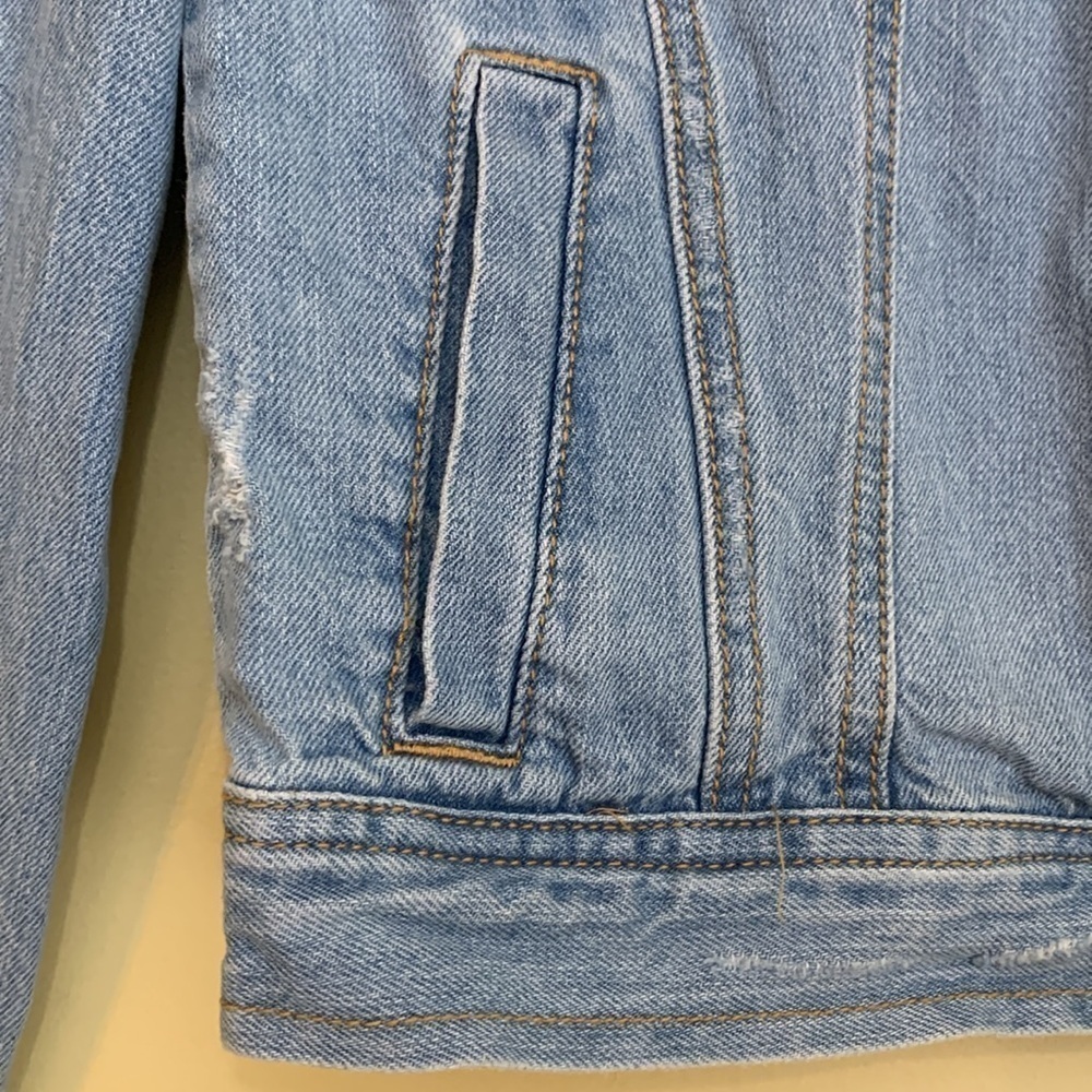 Forever 21 | Distressed Denim Blue Jean Button Down Jacket Small - Picture 6 of 14